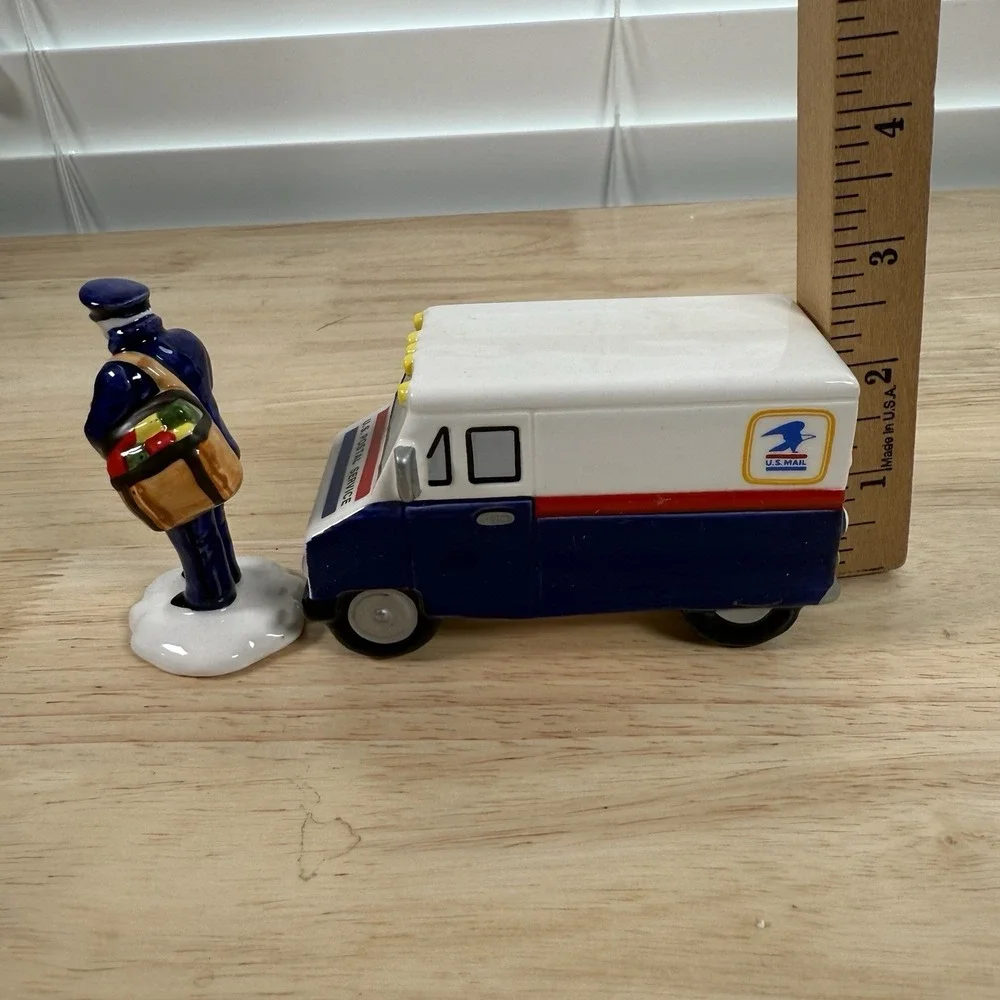 Department 56 Original‎ Snow Village Special Delivery Set of 2 #51977 W/Box